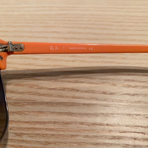 Rarely worn! Ray Ban Clubmaster Sunglasses - Picture 3 of 5